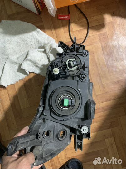 Toyota mark x фара