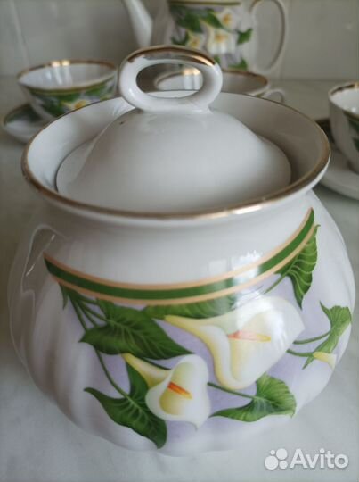 Сервиз Каллы Дулево тонкий фарфор