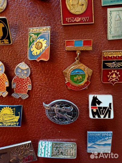 Значки редкие в одном экземпляре