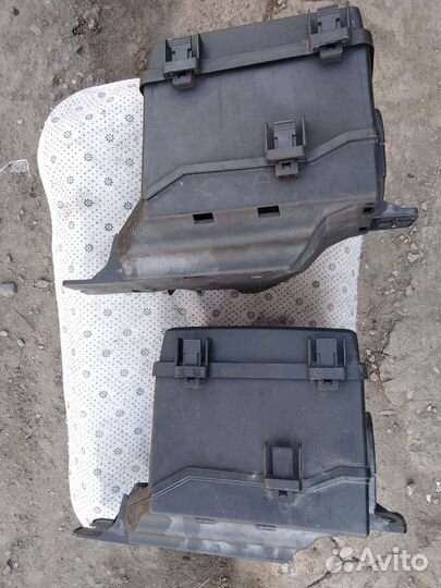 Корпус блоков двс,акпп Вольво s60 2007