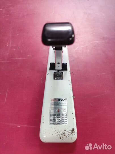 Мощный ручной степлер Novus B 56/3