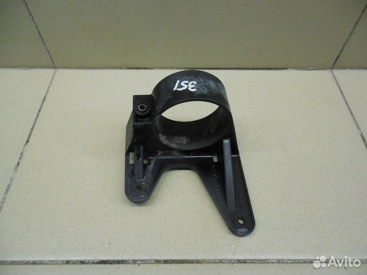 Кронштейн осушителя A4 B6 2000-2004