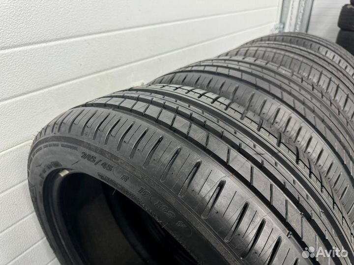 Michelin Pilot Sport 3 255/35 R18 и 225/40 R18 94Y