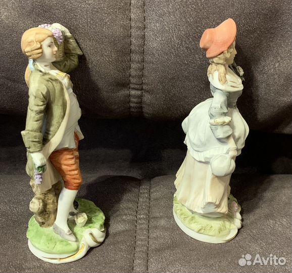Статуэтки Юноша и Девушка. Бисквитный фарфор