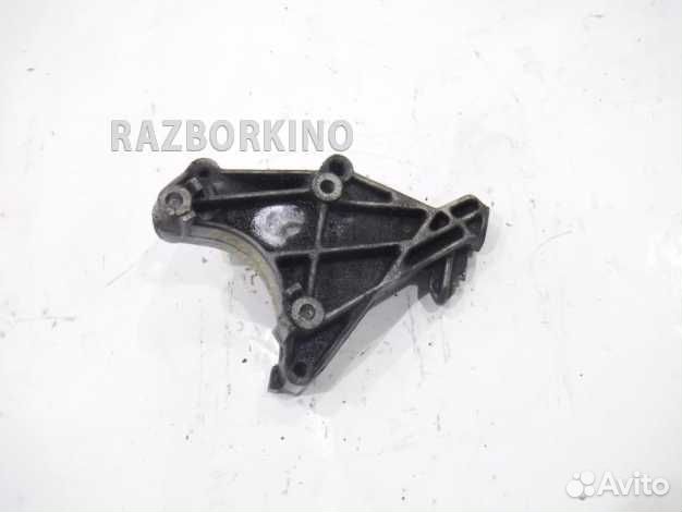 Кронштейн двигателя Сааб