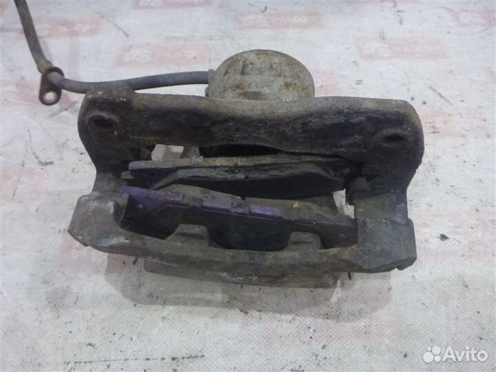 Суппорт передний левый Toyota Camry GSV40 2GR-FE