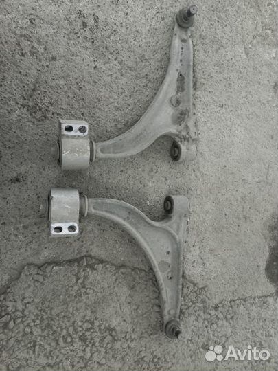 Рычаг левый Opel astra j, Chevrolet Cruz
