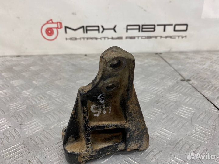 Б/У крепление раздаточной коробки (кронштейн)