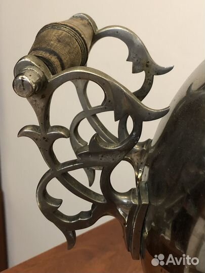 Самовар Паровой фабрики Р.А. Тейле въ Туле. На 7 л