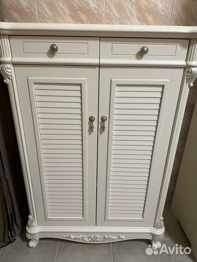 Обувница-тумба