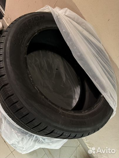 Pirelli Ice Zero 2 285/45 R20