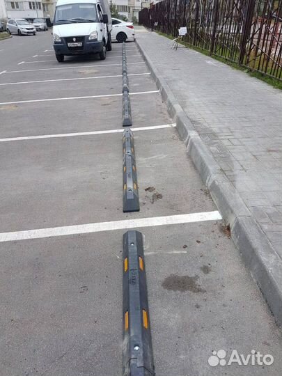 Колесоотбойник металлический