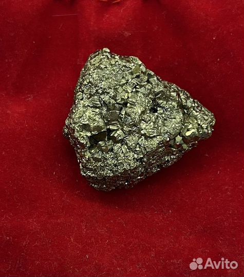 Драгоценный камень