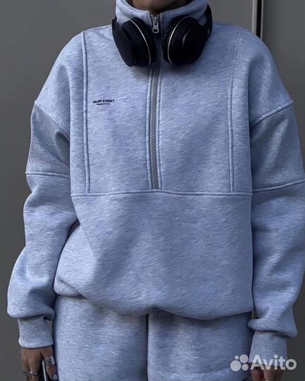 Парные спортивные костюмы