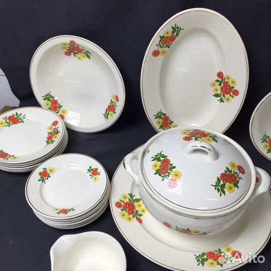 Сервиз столовый
