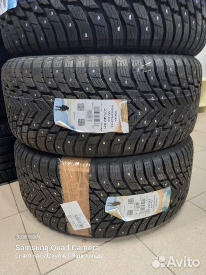 Nokian Tyres Hakkapeliitta 10p SUV 275/40 R21 и 315/35 R21