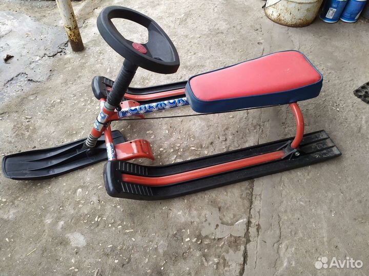 Детский снегокат бу