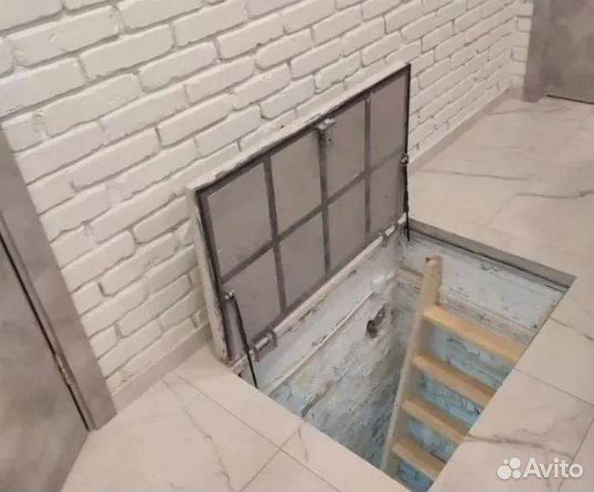 Напольный люк в подвал / погреб для дома / дачи