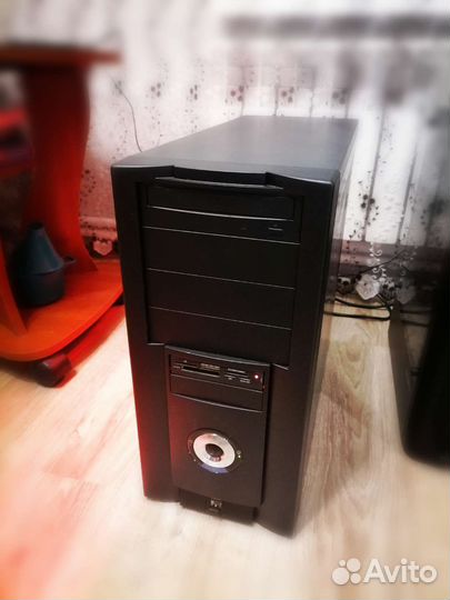 Системный блок для работы и игр