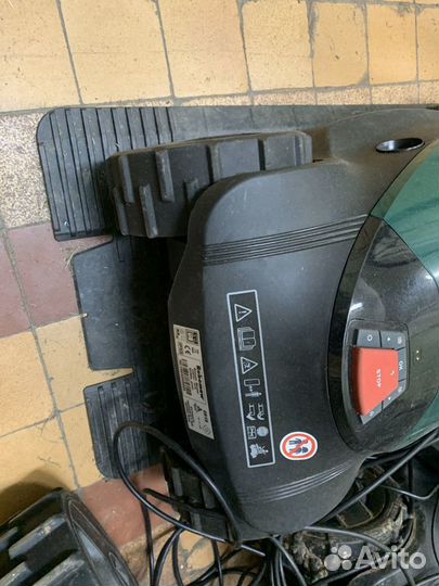 Robomow RC304u Робот газонокосилка Киндер