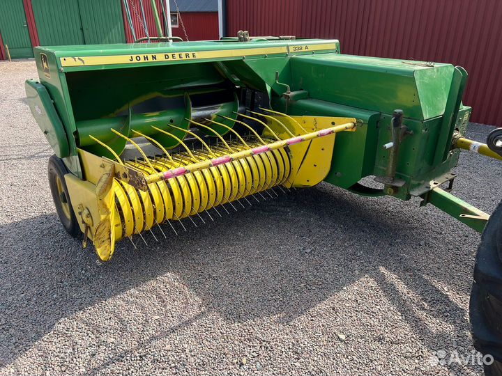 Пресс-подборщик John Deere 332 A, 2010