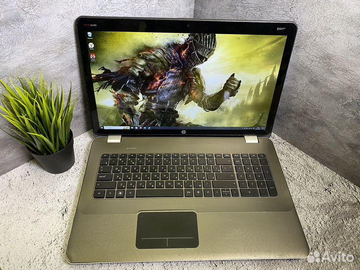 Большой ноутбук HP 2 видеокарты/SSD/17,3/i7