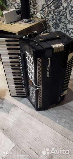 Аккордеон Рояль стандарт Монтана