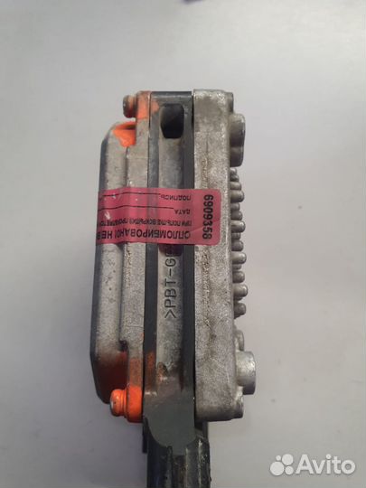 Блок управления рулевой рейкой GS1D-67880-H