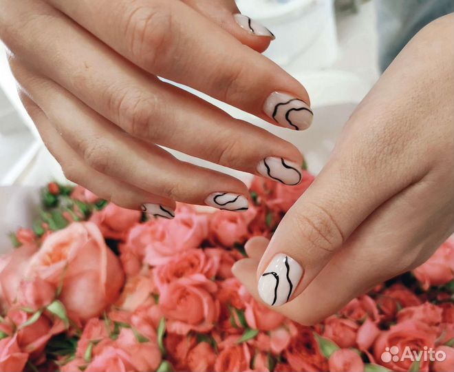 Маникюр и педикюр