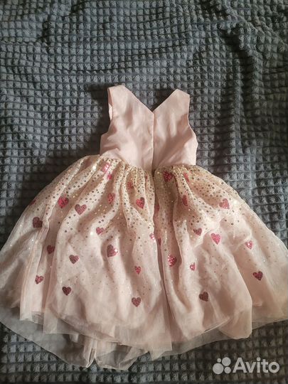 Праздничное платье для девочки H&M 110р