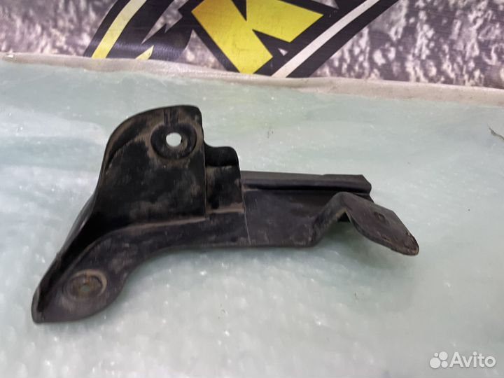 Брызговик передний правый Hyundai Accent Tagaz