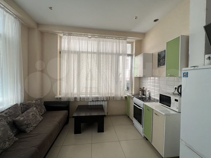1-к. квартира, 35 м², 1/10 эт.