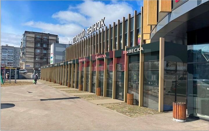 Павильон на трафике у ТЦ