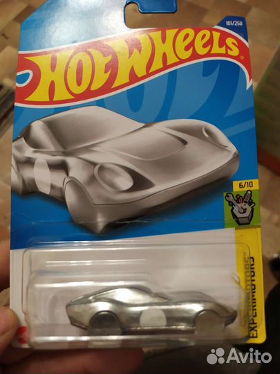 Hot wheels машинка-брелок