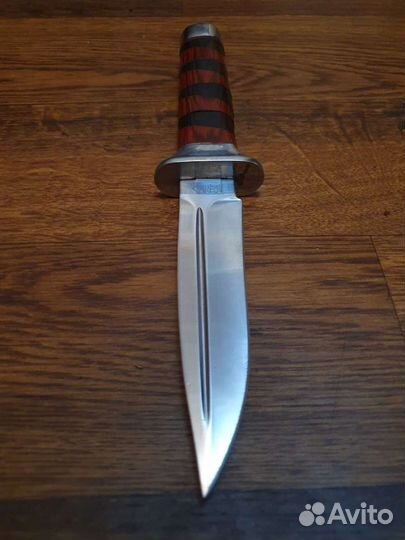 Нож туристический