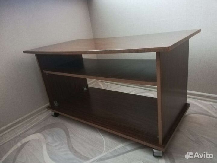 Журнальный стол