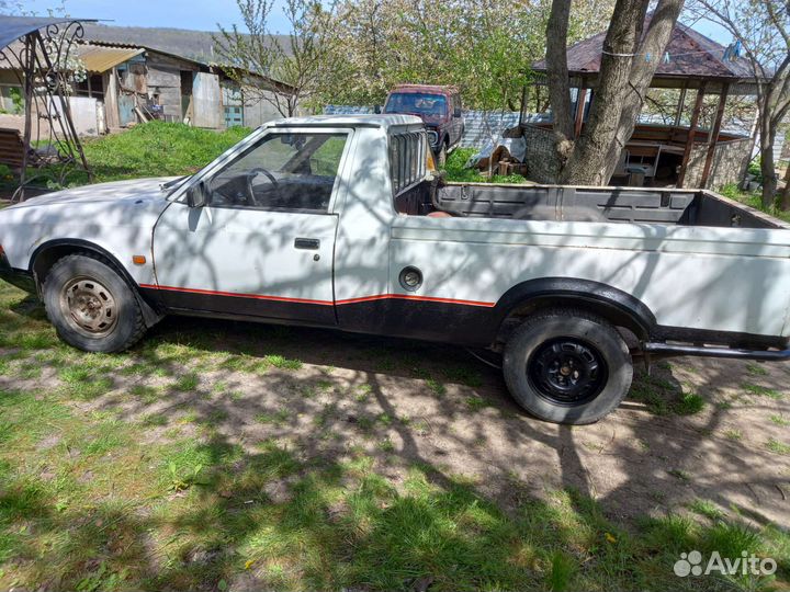 Запчасти на авто Москвич 2141