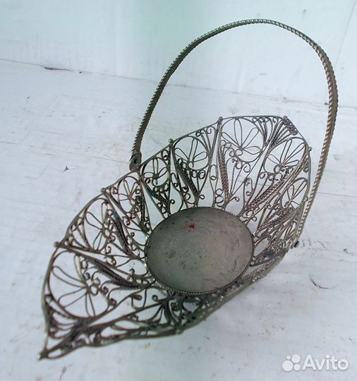 Скань конфетница