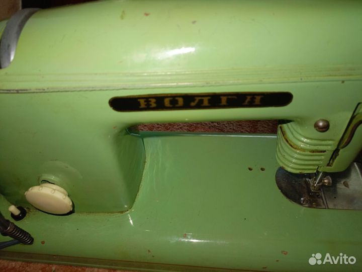 Швейная машина 