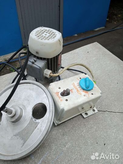 Электропривод для медогонки