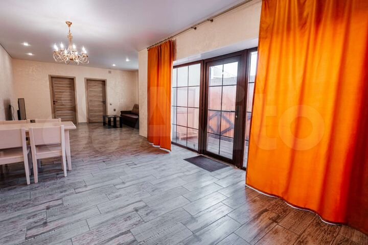 2-к. квартира, 69 м², 2/2 эт.