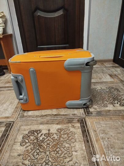 Чемодан Fergi