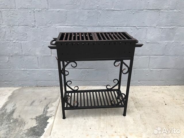 Мангал № 0004/2 с полками столиками