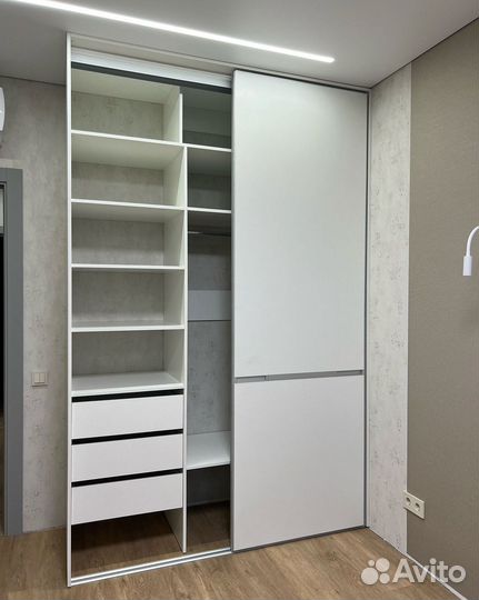 Красивый шкаф купе