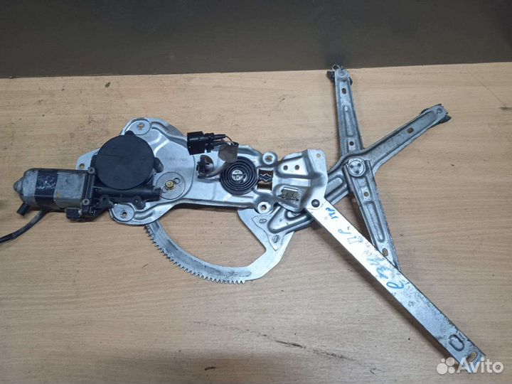 Стеклоподъёмник передний правый bmw 5 E34 бмв5 E34