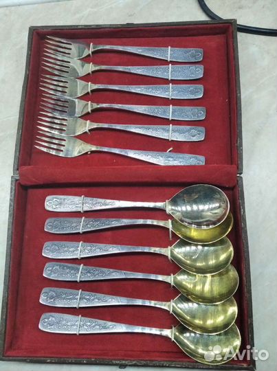 Набор столовый мельхиоровый