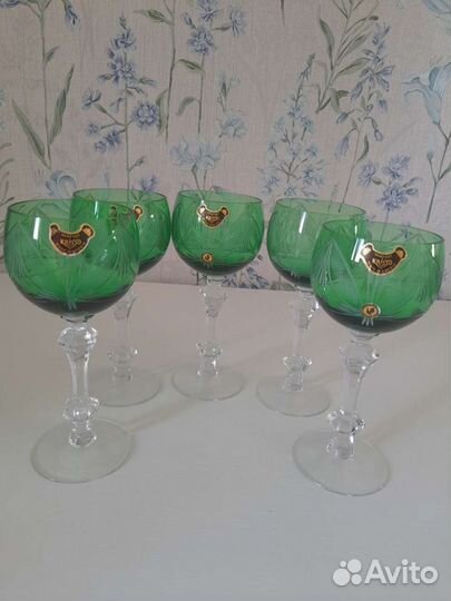 Хрустальные бокалы