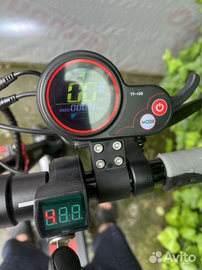 Электро самокат kugo m4