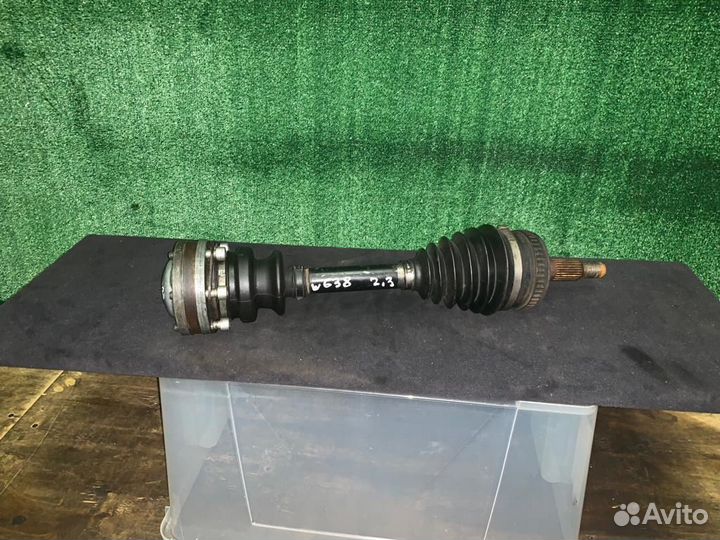 Привод / шрус Mercedes Benz Vito W638 2.3