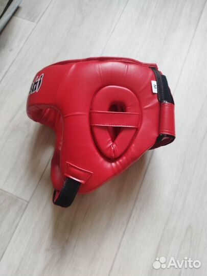 Боксерский шлем
